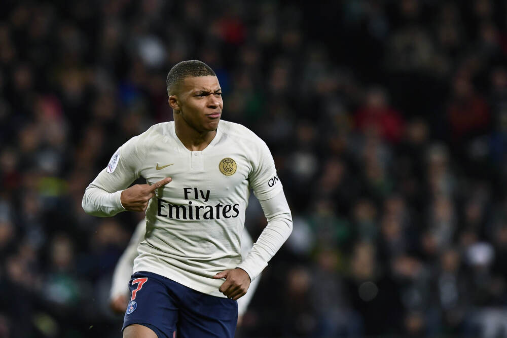 新款问界 M7，都说贵，但都在买